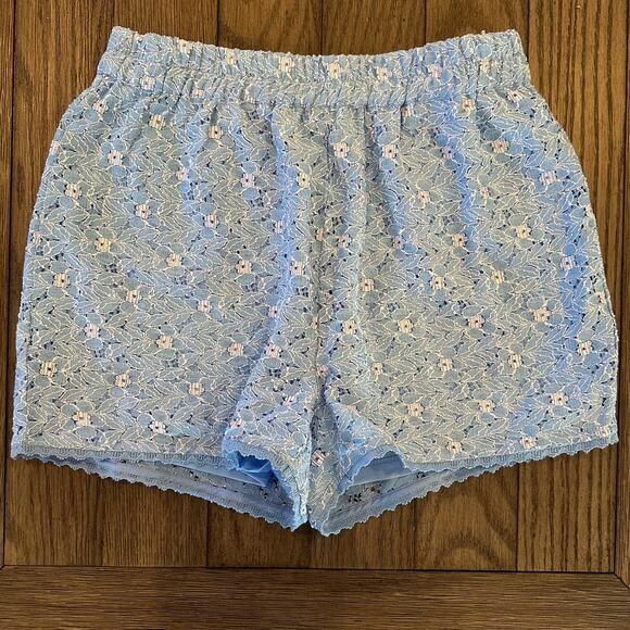 Vero Moda Pants - Vero Mado Women's Blue White Eyelet Lace High Rise Pull On Shorts M NWT